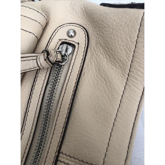 Tignanello Pebbled Leather Light Tan Organizer Crossbody Purse - Picture 8 of 9